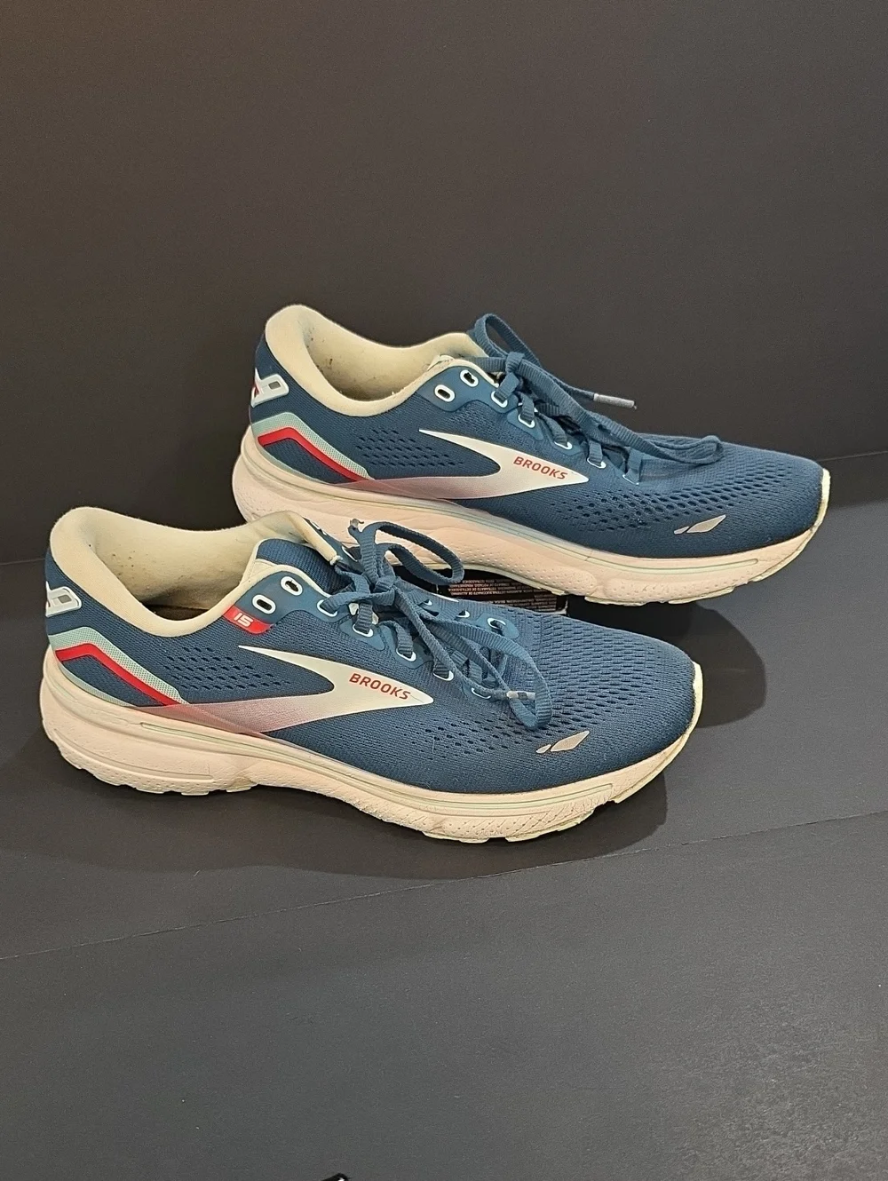 Brooks Ghost 15 Women's Blue Running Shoes with Pink & White Accents Size 10